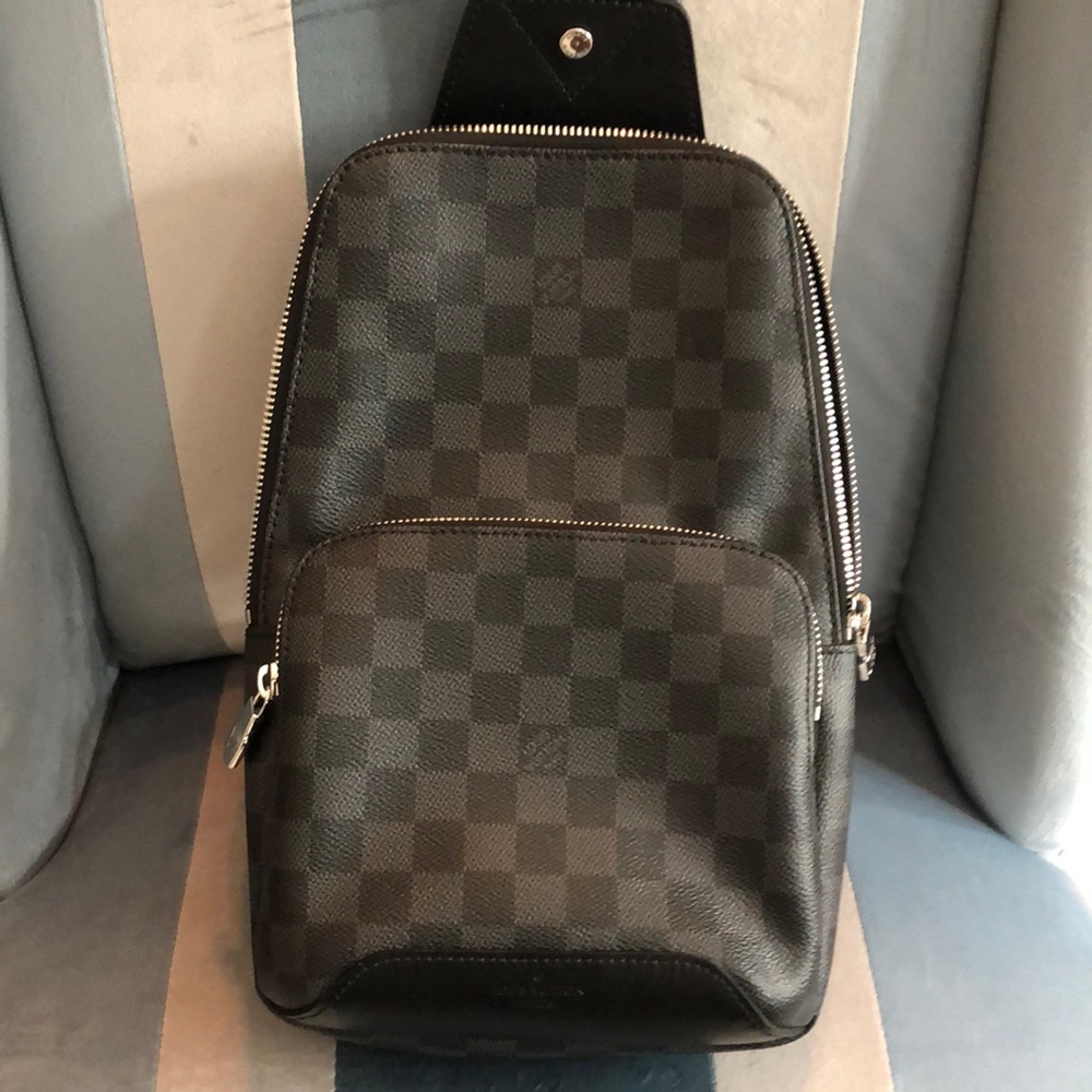 Louis Vuitton Avenue sling bag.